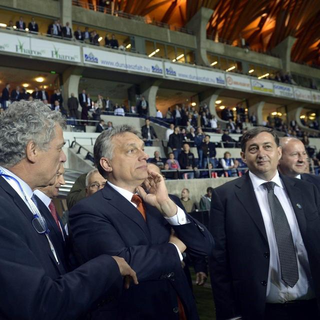 How Hungarian politicians try to hide their wealth - podcast episode cover