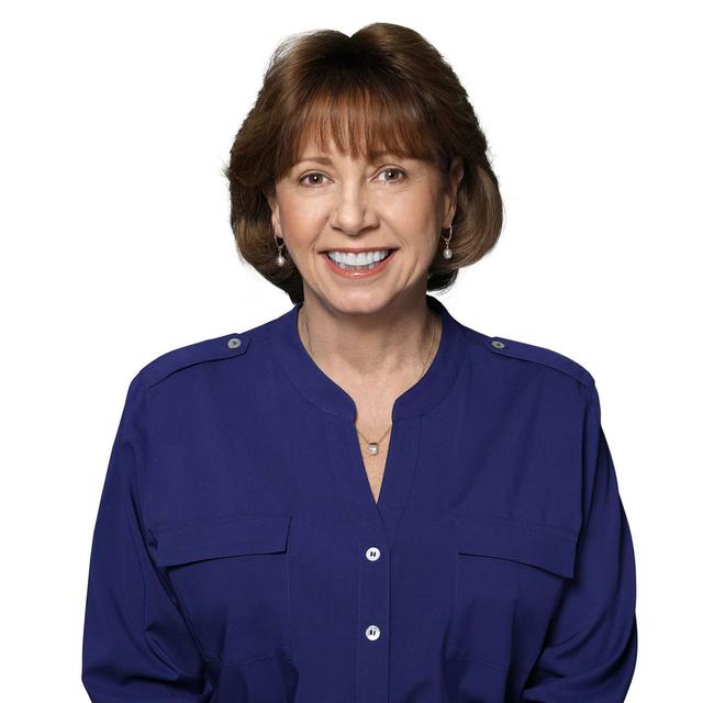 Nurse Entrepreneur, Joan Ortiz - podcast episode cover