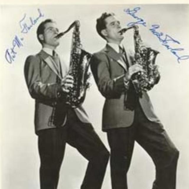 Jack Benny Podcast 1953-01-25 (831) Bets on Our Fancy, PHAF 1953-01-25 Promoting, Jack Benny 1943-01-24 (466) McFarland Twins - Mr Benny Goes to Washington (2018) - podcast episode cover