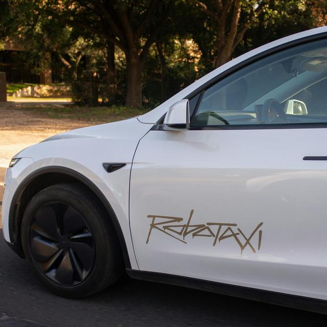 Elon Musk presents: Taxis - podcast episode cover