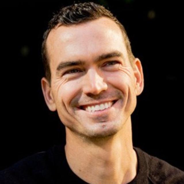 1035: Balancing Growth and Sustainability: The Financial Strategy Behind Health Innovation | Daniel Welch, CFO, Kate Farms - podcast episode cover