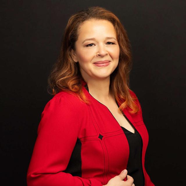 Holistic Nurse Coach and Researcher, Giovanna Navarro - podcast episode cover