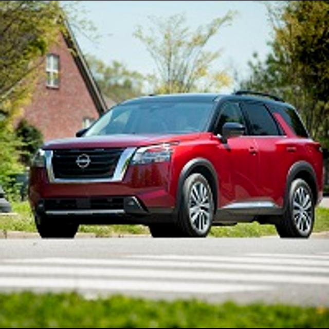 Getting All The Details On The 2022 Jeep Compass, An Inside Look At The 2022 Nissan Pathfinder, And A Look At The Automotive News Of The Week - 7-24-2021 - podcast episode cover