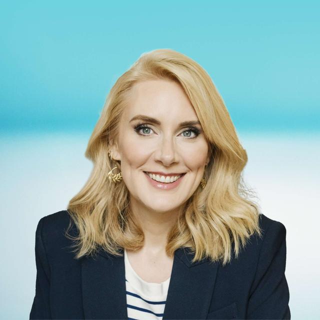 Sharon McMahon's Secret to Finding Strength in Tough Conversations and Online Criticism - podcast episode cover
