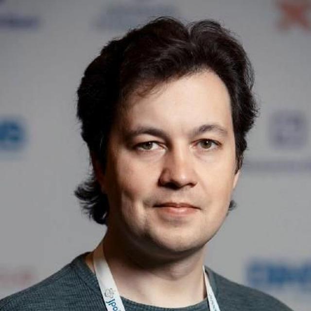 Coroutines with Roman Elizarov - podcast episode cover
