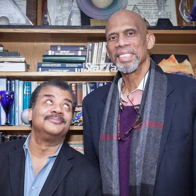 Basketball Physics, with NBA Legend Kareem Abdul-Jabbar - podcast episode cover