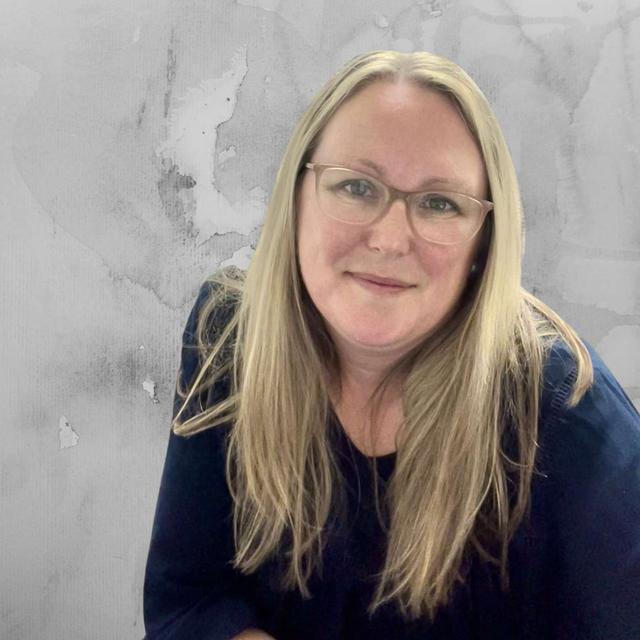 Nurse Psychotherapist, Tara Tourloukis - podcast episode cover