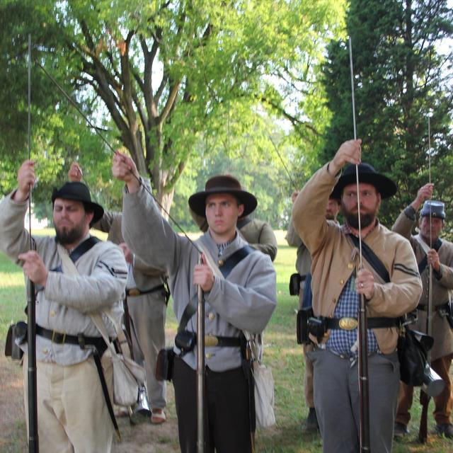 North Carolina Confederate reenactors drill at Chickamauga Battlefield - podcast episode cover