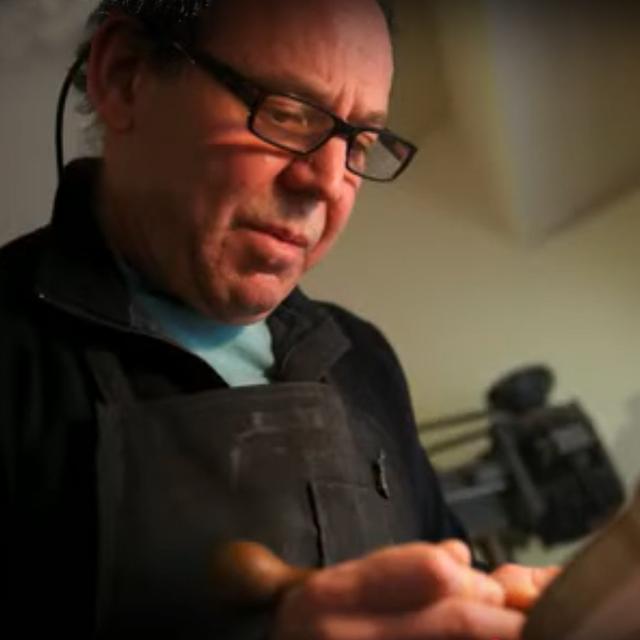 Jonathan Cooper - Violin Maker from Maine - podcast episode cover