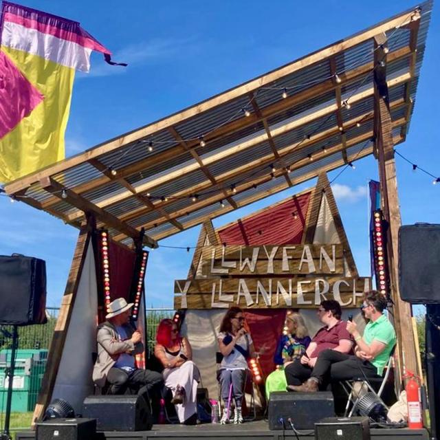 Clera'n Fyw o Steddfod Tregaron 2022 - podcast episode cover