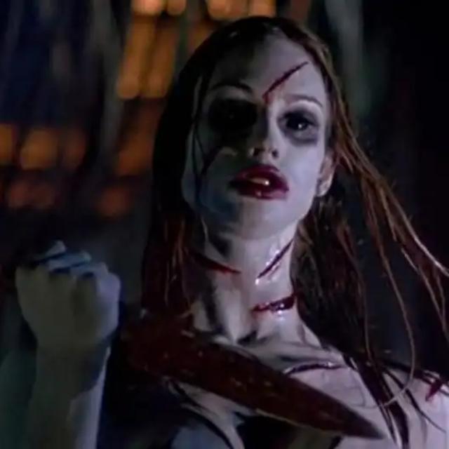 Episode 17: Thirteen Ghosts (2001) Review - podcast episode cover