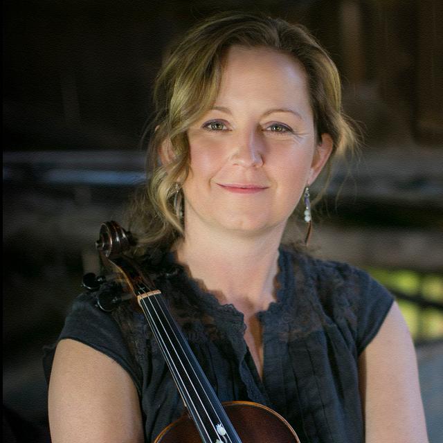 Erynn Marshall - Old-Time "Tune Tramp" Fiddler - podcast episode cover