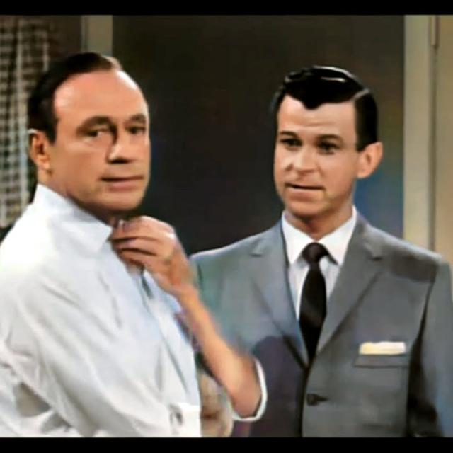Jack Benny TV Show 1955-09-25 Jack Goes to Dennis' House with Verna Felton, Denis Day, Don Wilson, Eddie 'Rochester' Anderson - podcast episode cover