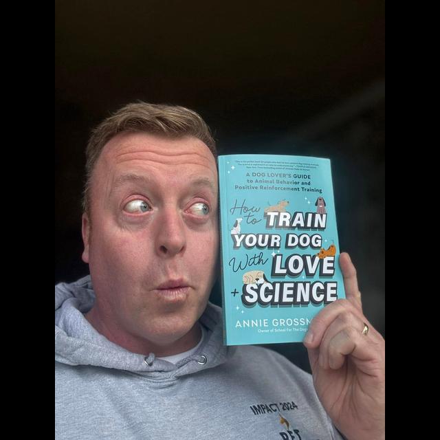 Episode 383: How to Train Your Dog with Love and Science with Annie Grossman - podcast episode cover