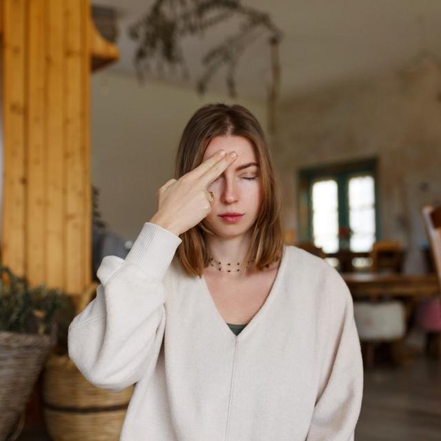 Tapping Session: get ready to release stress and find your inner peace! - podcast episode cover