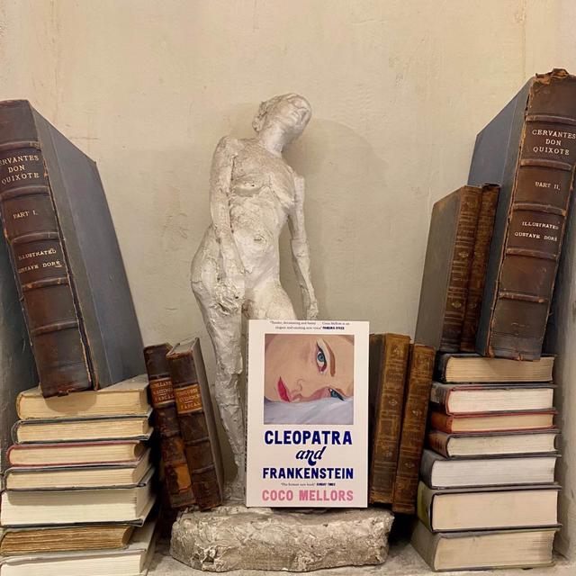 💋On Love, Loss and Life in New York, with Coco Mellors💋 - podcast episode cover