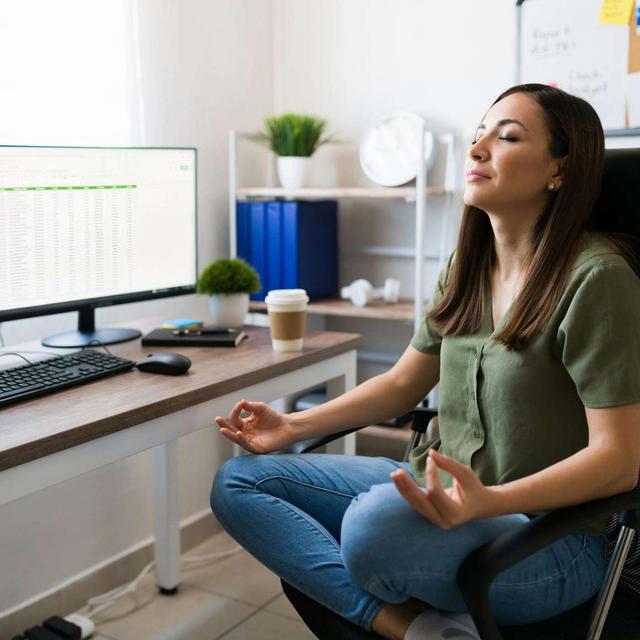 7 Mindfulness And Productivity Techniques For Success - podcast episode cover
