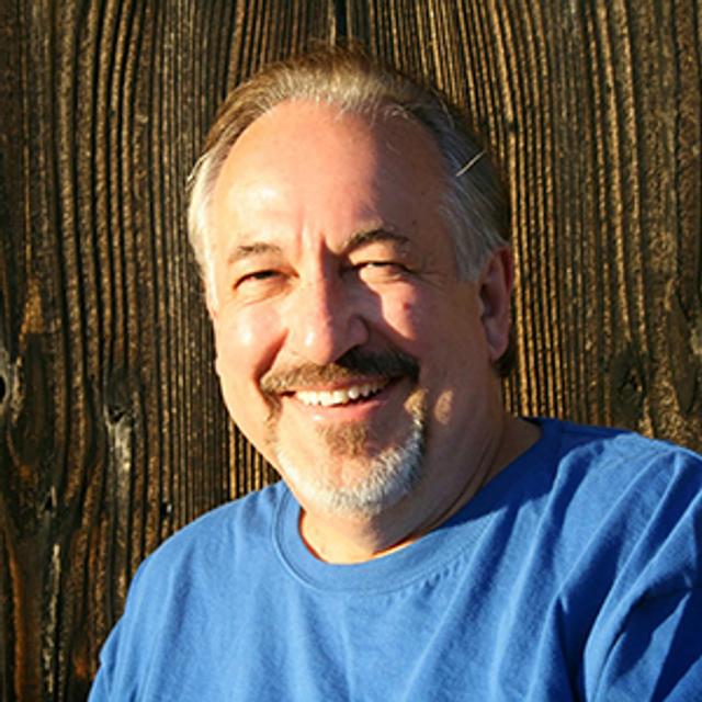 RedDot Podcast | Episode 008 | An Interview With Robert MacGinnis - Finding Success Selling Art on Facebook - podcast episode cover