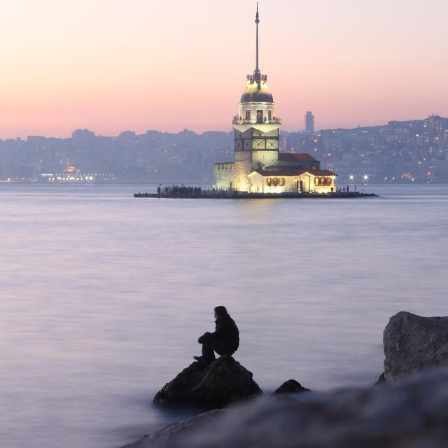 İstanbul -Cahit Külebi- - podcast episode cover