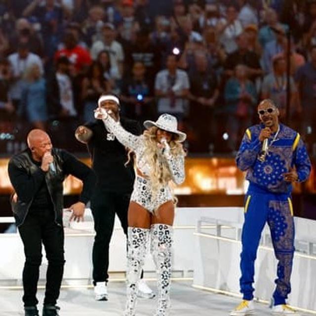 Retour sur la mi-temps du Superbowl 2022 - podcast episode cover