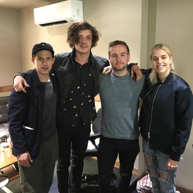 London Grammar talk Truth Is A Beautiful Thing - podcast episode cover