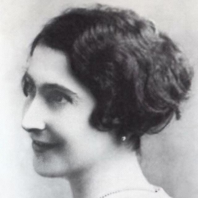 Jeanne Calment - podcast episode cover