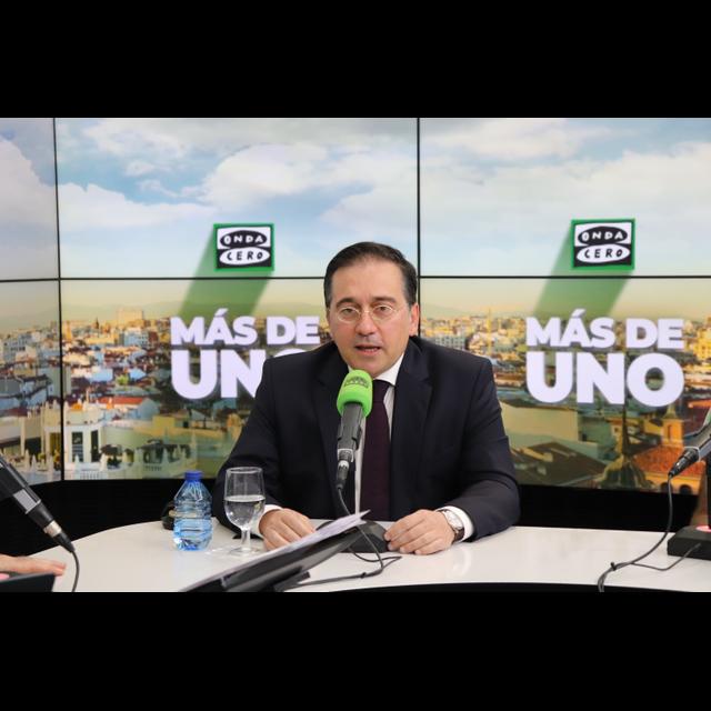 Albares defiende a Santos Cerdán: "Tengo el mejor concepto de él" - podcast episode cover
