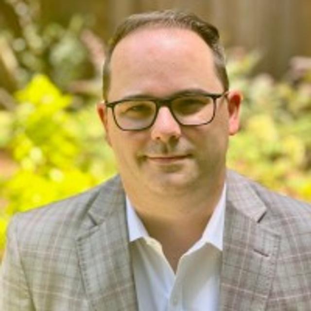 1,009: From GE Conference Rooms to Pinstripes’ Boardroom | Tony Querciagrossa, CFO, Pinstripes - podcast episode cover