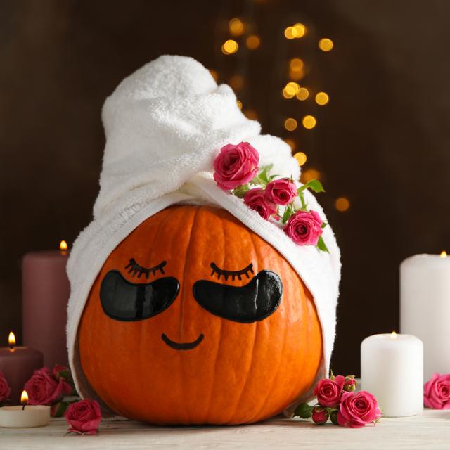 570: 10 Tricks to Avoid Spooky-Looking Hair & Skin - podcast episode cover