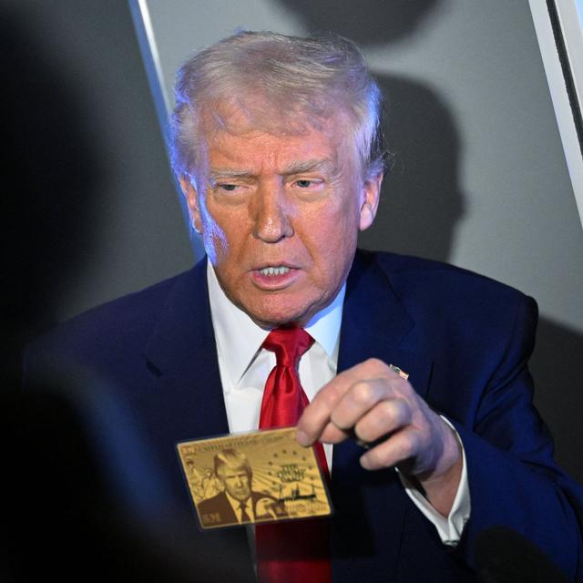 The color of the day is gold - podcast episode cover