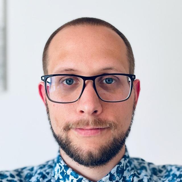 #83 Tim Zöller aka The Java Hippie - podcast episode cover