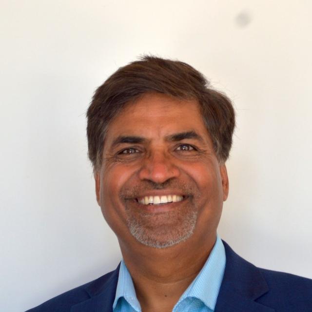 869: Sharpening the Customer Focus | Ravi Narula, CFO, FinancialForce - podcast episode cover
