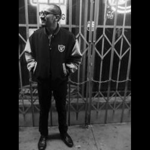 The surreal life of Mexico City: bilingual bicultural binational journalist Daniel Hernandez - podcast episode cover