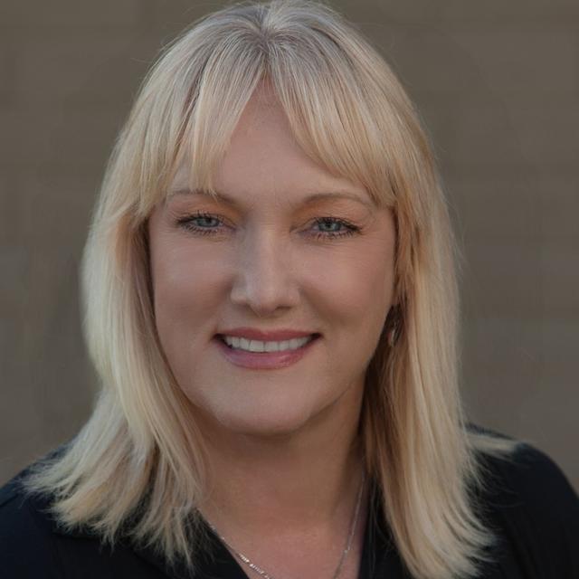 How to raise funds legally with Kim Lisa Taylor - podcast episode cover