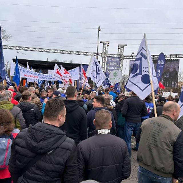 The struggle for jobs and dignity at Liberty Steel - podcast episode cover