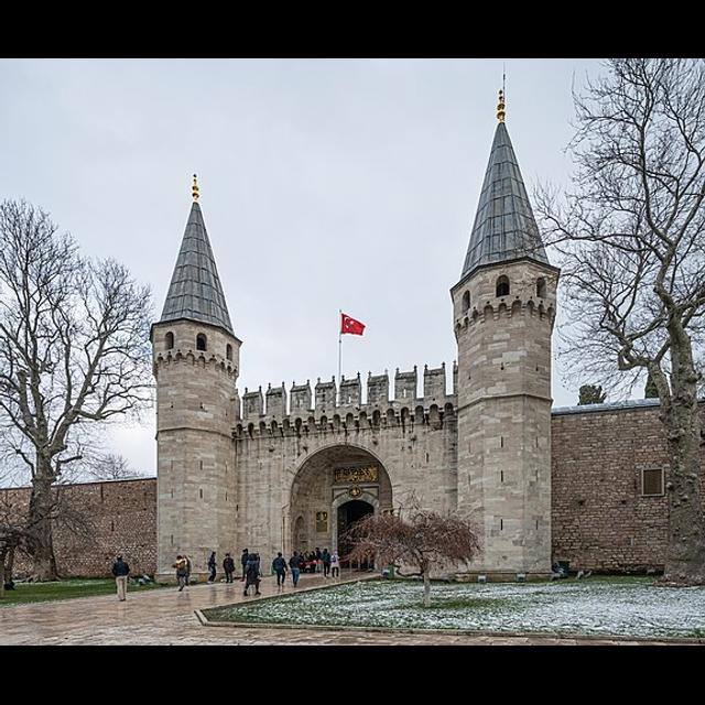 087 - The Topkapi Palace of Istanbul and the Ottoman Conquest of Constantinople - podcast episode cover