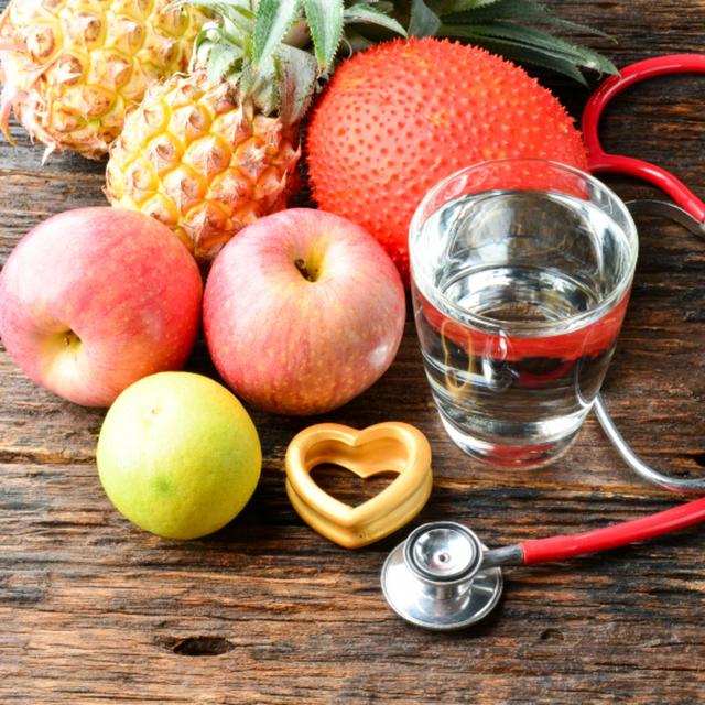 46 Primer plato | Vivir para comer o comer para vivir... escuchando al cuerpo - podcast episode cover