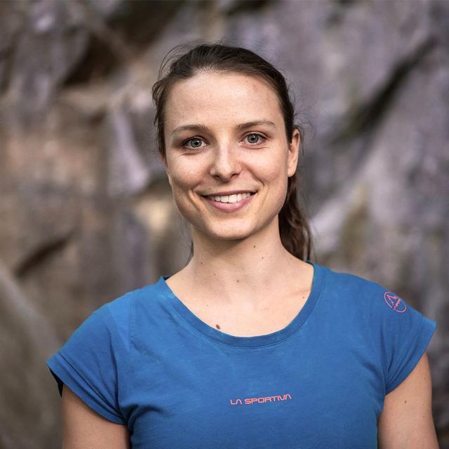 EP 204: Anak Verhoeven — How to Build 9a Endurance, Why Motivation Trumps Fancy Facilities, and Being Public About Her Faith - podcast episode cover