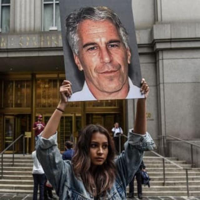 #211: Epstein, Flat Earth and Space with Eddie Bravo - podcast episode cover