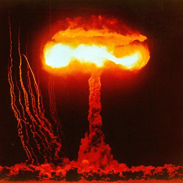 Oppenheimer: Birth of the Atomic Age with Kai Bird - podcast episode cover