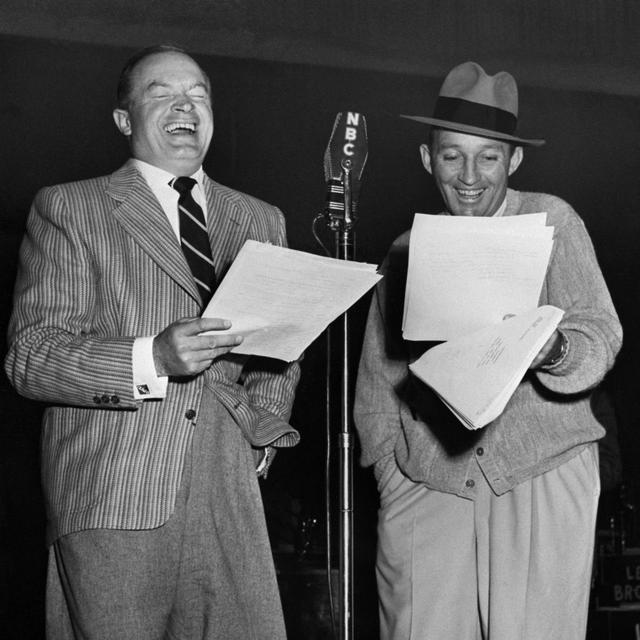 Bing Crosby Podcast 1950-02-01 (020) Guest Bob Hope, 45-02-01 Kraft Music Hall Guest Eugenie Baird, Gordon MacRae's Railroad Hour 1950-01-30 (70) Brigadoon - podcast episode cover