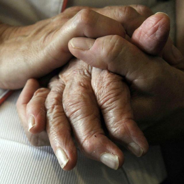 Doctored Photographs And The Search For An Effective Alzheimer's Treatment - podcast episode cover