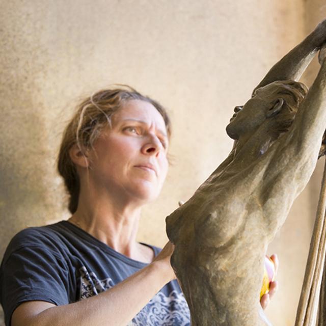 RedDot Podcast | Episode 021 | An Interview with Sculptor Paige Bradley - podcast episode cover