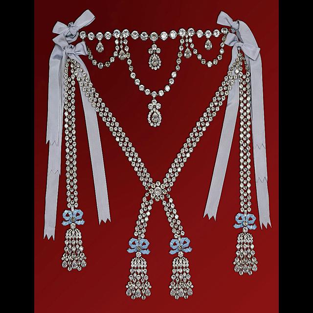 Marie Antoinette, The Marriage of Figaro, and the Diamond Necklace Affair - podcast episode cover