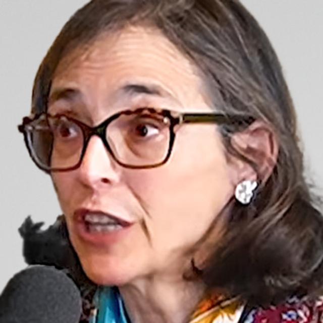 Why Lenore Skenazy Thinks Freedom Makes Our Kids Smarter - podcast episode cover