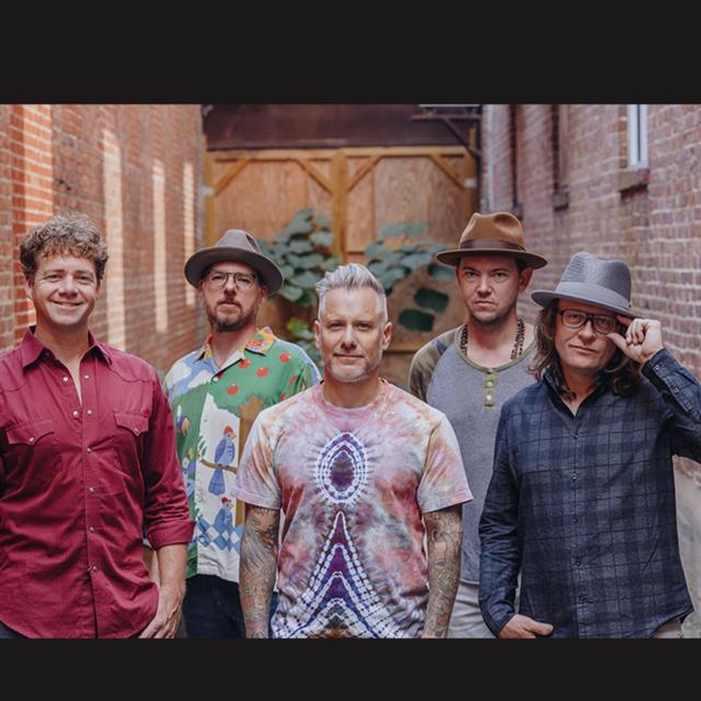 The Infamous Stringdusters - podcast episode cover