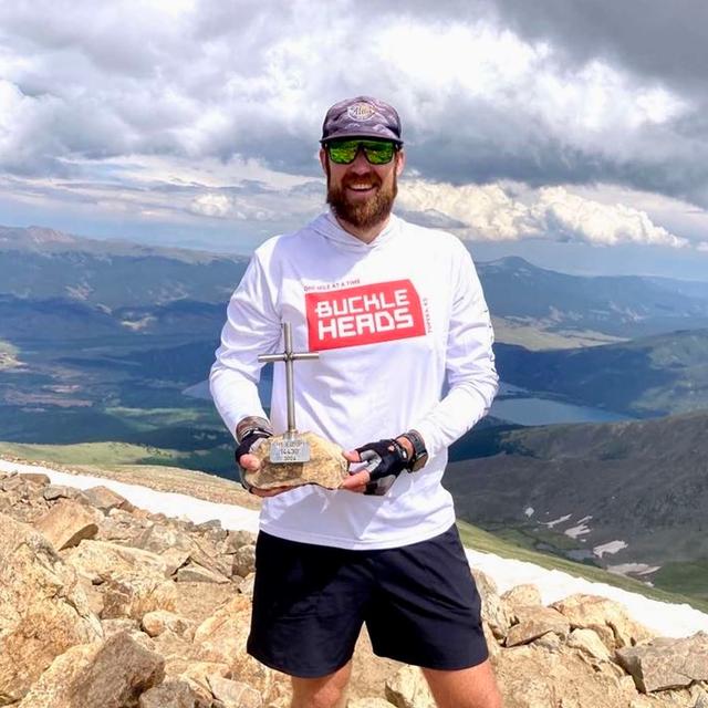 Kansas Buckleheads’ Jonathan Prosser Shares His First 200-Mile Race Experience At The Amazing New “Summit 200”! - podcast episode cover