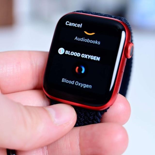 Watch ban, new CarPlay, and Beeper struggles on the AppleInsider Podcast - podcast episode cover