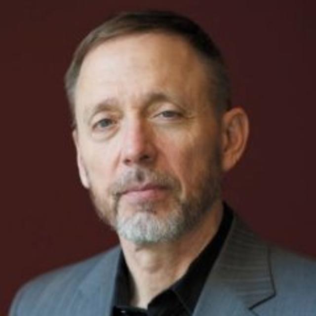 SPOTLIGHT: Empathetic Negotiating with Chris Voss (20 Min) - podcast episode cover