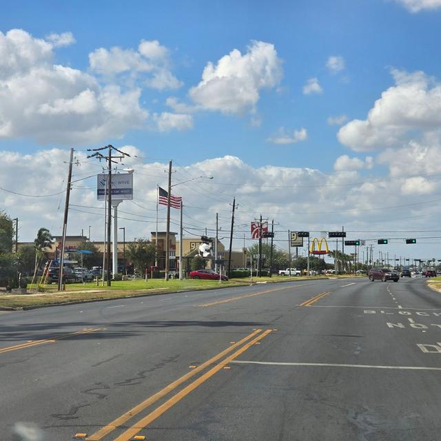 Dissecting the American Retail Slum - podcast episode cover